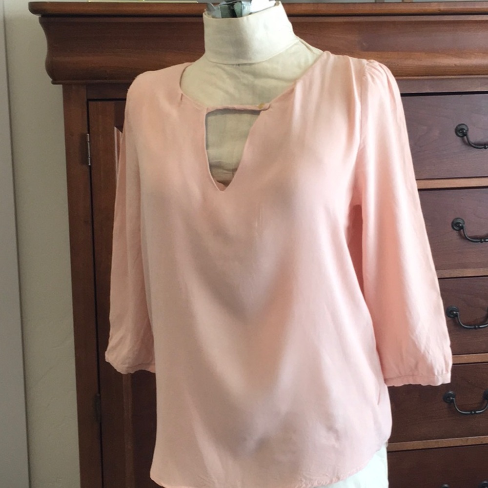 Gorgeous light pink blouse